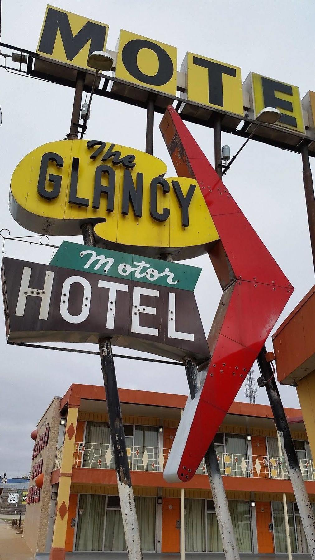 Glancy Motel Clinton Exterior photo